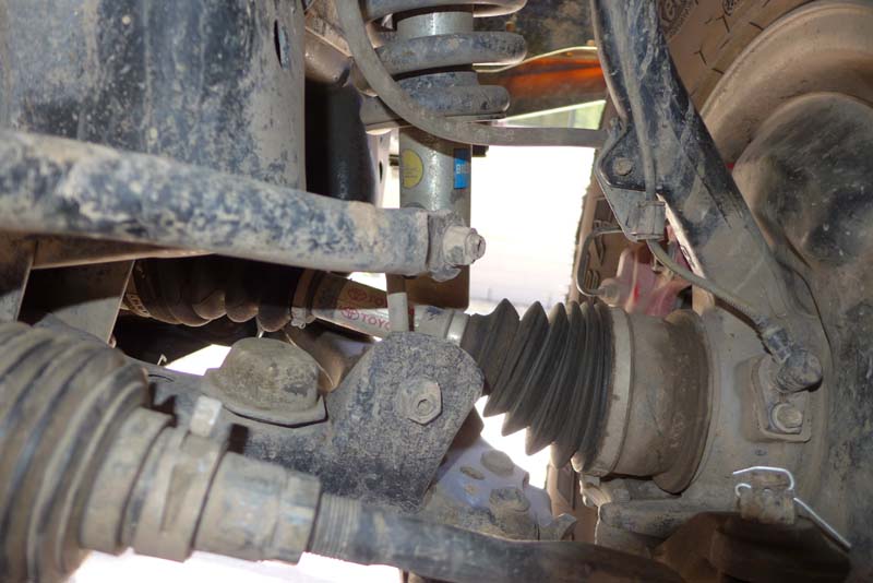 Retrofit 2001-2004 Toyota Tacoma Sway Bar on 1996-2002 Toyota 4Runner